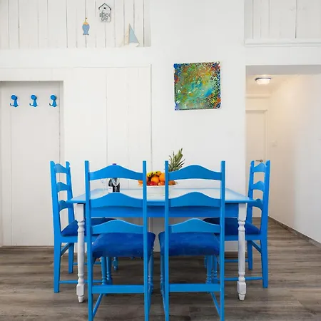 Three-bedroom In Porec *