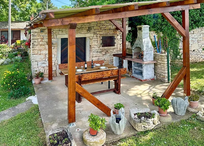 Three-bedroom In Porec