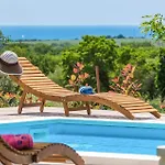 Three-bedroom In Porec Tar-Vabriga