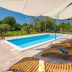 شقة Three-bedroom In Porec Tar-Vabriga