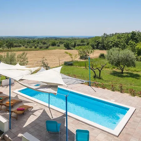 Apartmán Three-bedroom In Porec *