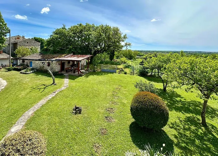 Апартаменты Three-bedroom In Porec *